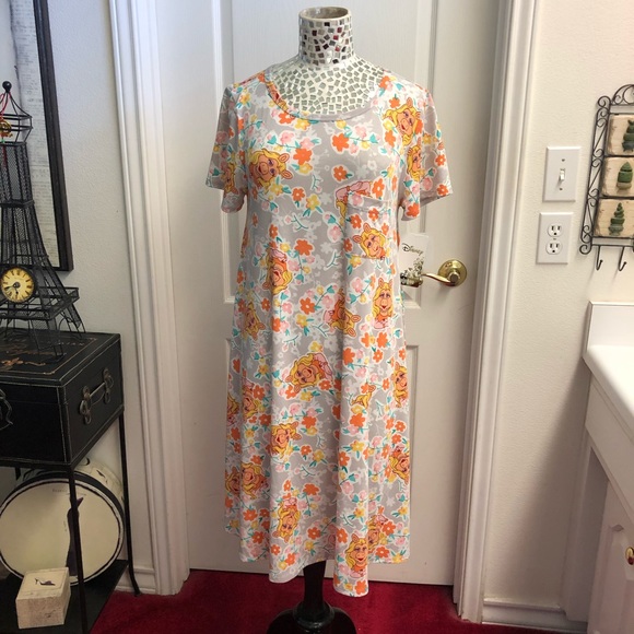 LuLaRoe Dresses & Skirts - LulaRoe Carly Miss Piggy Disney Dress
